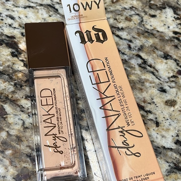 💕🌙Urban Decay 10WY Stay Naked Weightless Liquid Foundation - Picture 2 of 12